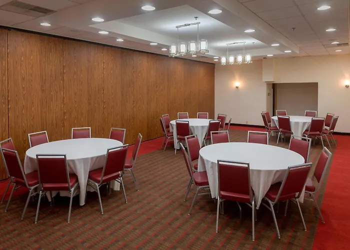 Four Points By Sheraton Asheville Downtown